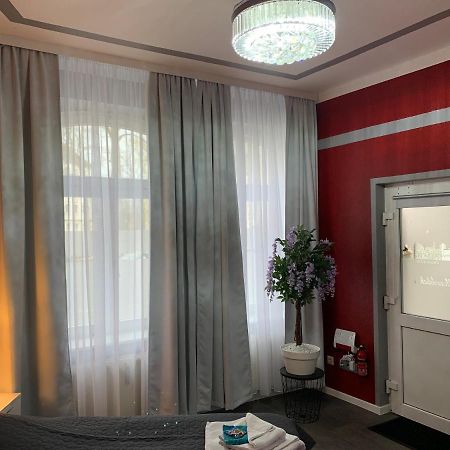 Exklusive Stadtwohnung Am Elbradweg: Best-Preis-Fewo Rathausblick 1 Fuer Max. 3 Pers. Inkl. Wlan, Prime Video & Self Check-In Wittenberge Bagian luar foto
