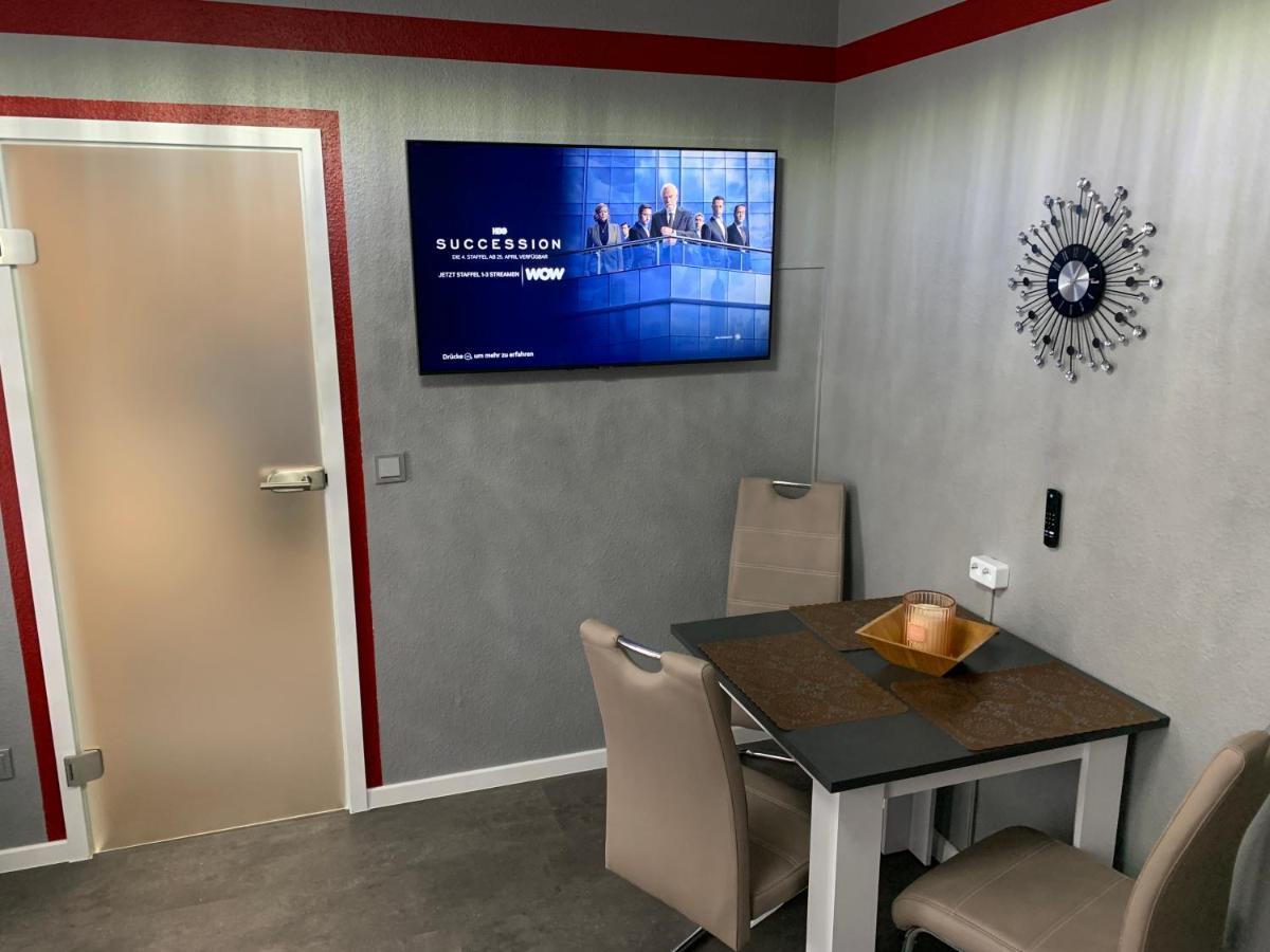 Exklusive Stadtwohnung Am Elbradweg: Best-Preis-Fewo Rathausblick 1 Fuer Max. 3 Pers. Inkl. Wlan, Prime Video & Self Check-In Wittenberge Bagian luar foto