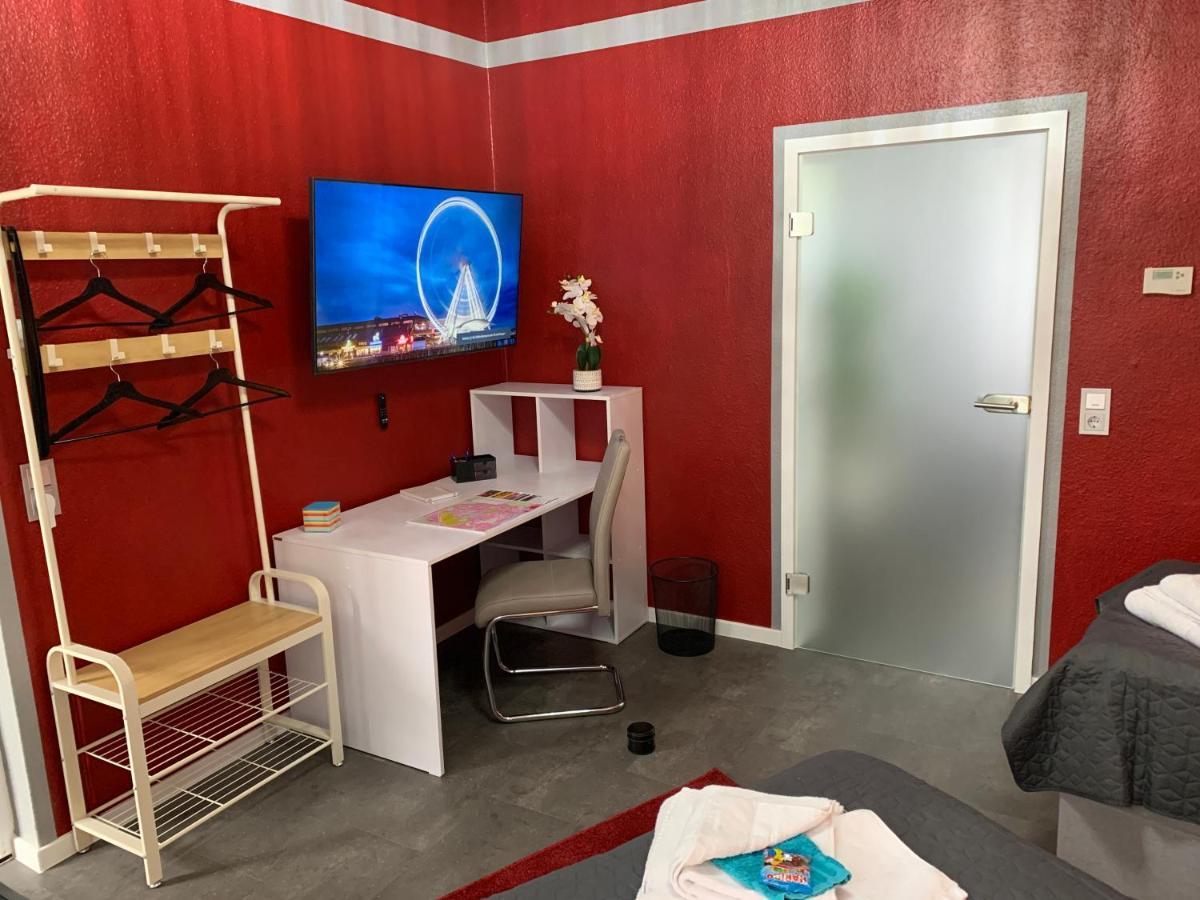 Exklusive Stadtwohnung Am Elbradweg: Best-Preis-Fewo Rathausblick 1 Fuer Max. 3 Pers. Inkl. Wlan, Prime Video & Self Check-In Wittenberge Bagian luar foto